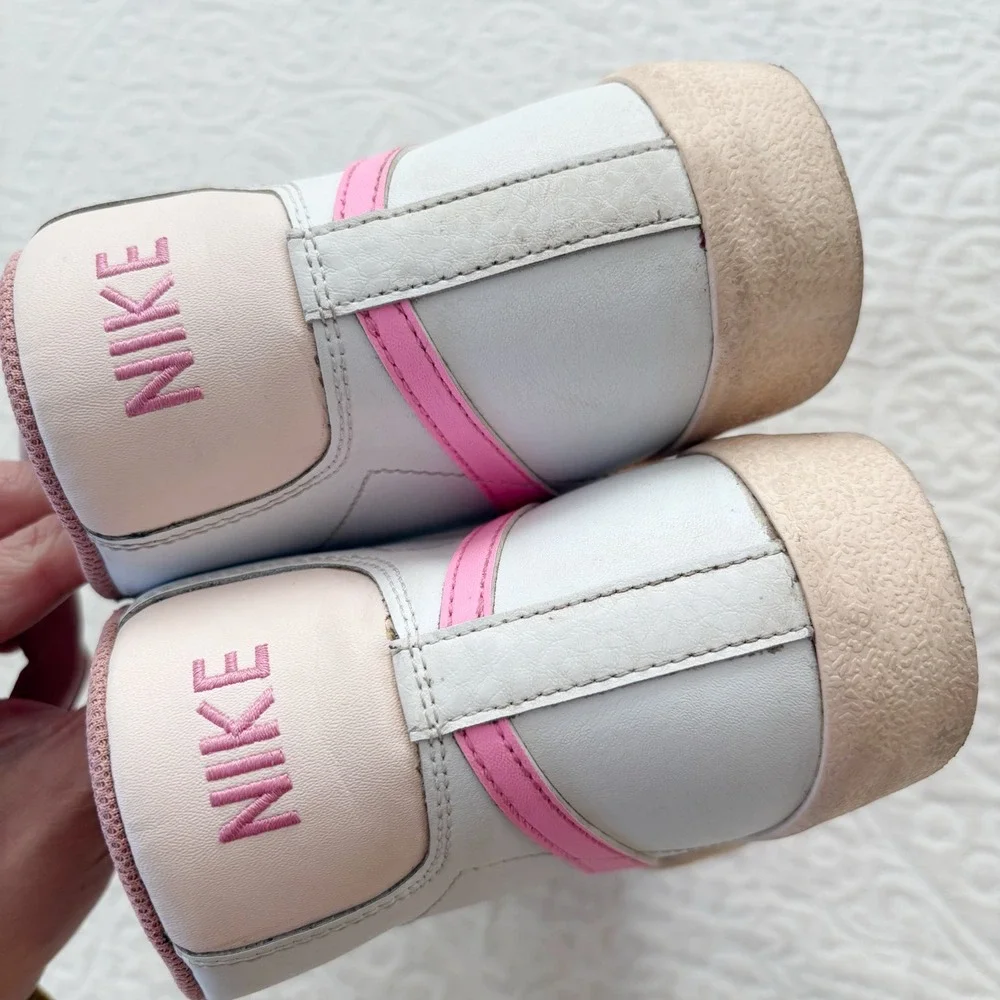 Nike Youth Grade School Blazer Mid 77 Sneakers, White Pink‎ Spell Sz 5Y